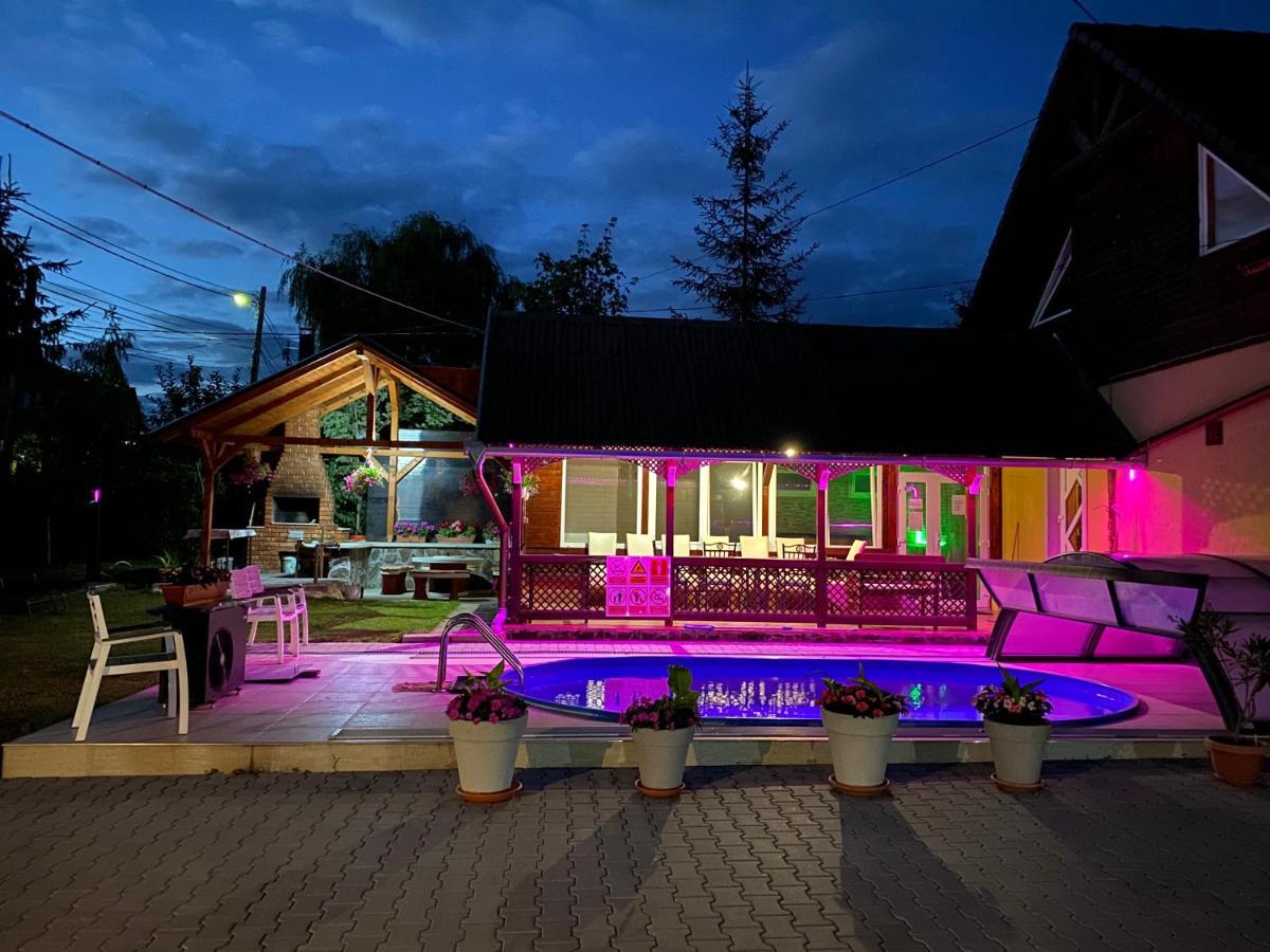 索瓦塔 Vila Eszter酒店 外观 照片
